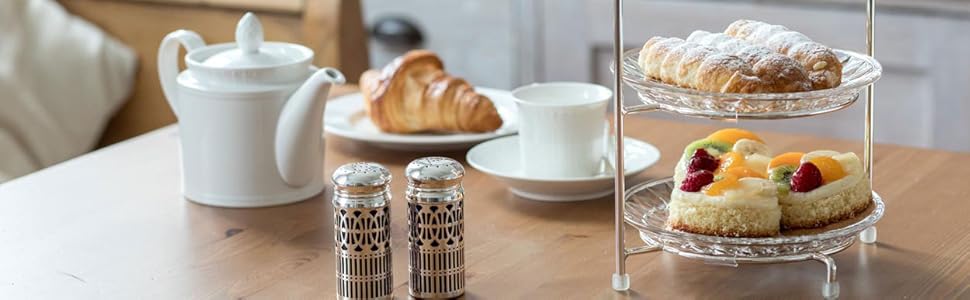 Silver Plated Salt and Pepper Shakers - Metal Spice Shakers - Fine Salt Shaker - Silver Shakers - 2 Piece Set (Variant 1: 7 x 2.5 cm (H x Ø))