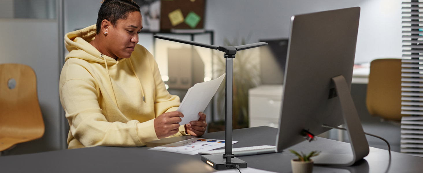 iVict LED лампа для столу з регульованими Swing Arms, 5 режимів, сенсорне керування, таймер, USB-порт, пам'ять, для дітей, білий колір