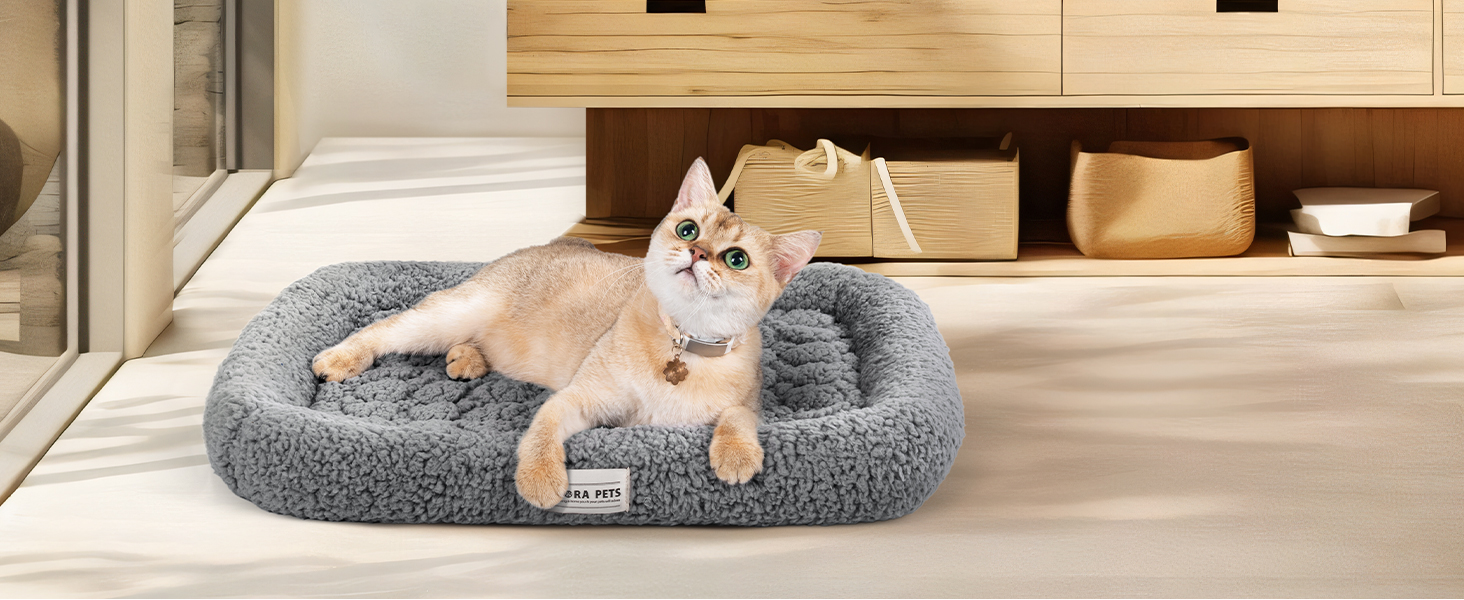 Самогріюча котяча деки Mora Pets: тепла, м'яка, 52x58 см, сіра. Самогріюча деки для котів та собак.