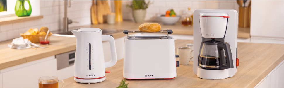 Електричний чайник Bosch MyMoment TWK3M123, 1.7 л, 2400 Вт, автоматичне відключення, захист від перегріву, покажчик рівня води, знімний фільтр від накипу, матовий білий