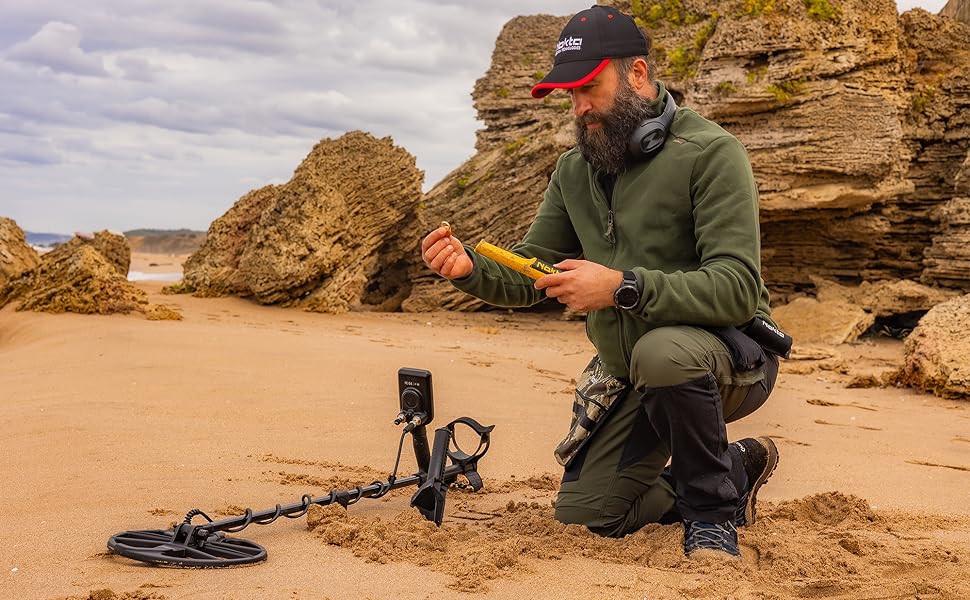 Металевий детектор Nokta Simplex Ultra з карбоновим штативом, пошуковою котушкою 27,9 см та Accupoint Pinpointer, чорний