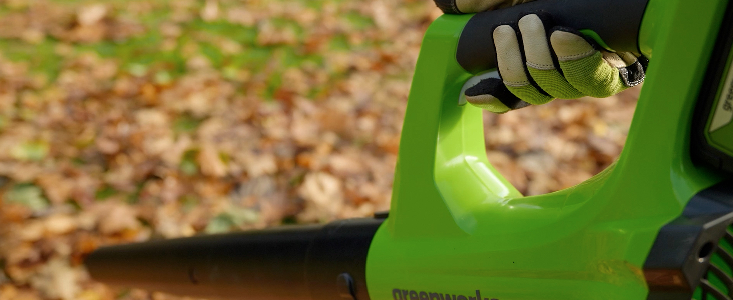 Greenworks G24ABK2 Axial Cordless Leaf Blower, 156 km/h, 4.27 m³/min, 24V 2Ah Battery & Charger, 3-Year Warranty