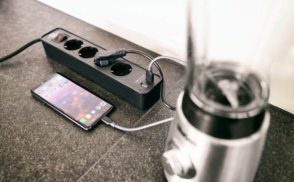 Брененштуль Ecolor Розподільник розеток на 4 розетки з USB-зарядкою (чорний) з вимикачем та кабелем 1.5м