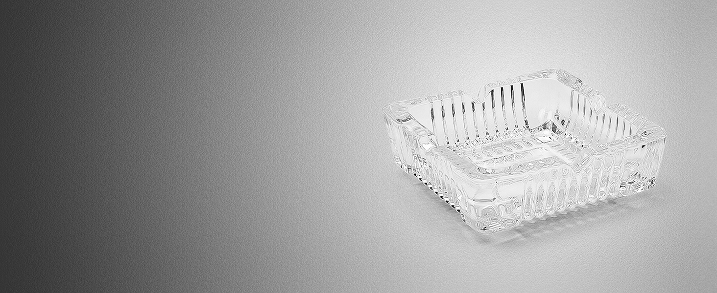 Вінтажна попільничка з кришкою, металева, сріблястого кольору, зі скляною кулею. Вітрозахисна, портативна, для дому, офісу, готелю. Декоративний предмет, подарунок.