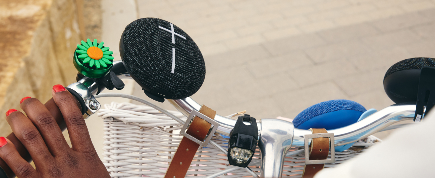 Портативна Bluetooth колонка Ultimate Ears MINIROLL: Водонепроникна, пилозахисна (IP67), потужний бас, чорний колір