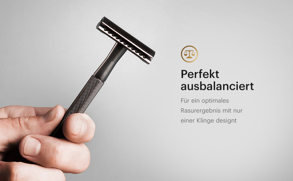 Набір для догляду за тілом MANSCAPED® The Tool Box 4.0: тример Lawn Mower® 4.0, тример для носа та вух Weed Whacker® 2.0, кусачки Plow® 2.0, набір для манікюру Shears Four Piece, сумка для туалетних аксесуарів Shed