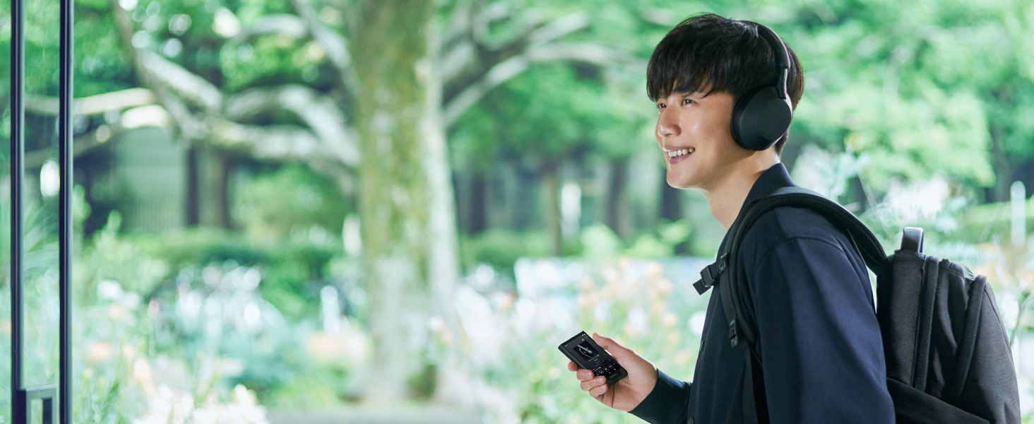 MP3 плеєр Sony Walkman NW-A306 32GB Black: Wi-Fi, 36 год автономії, покращена якість звуку