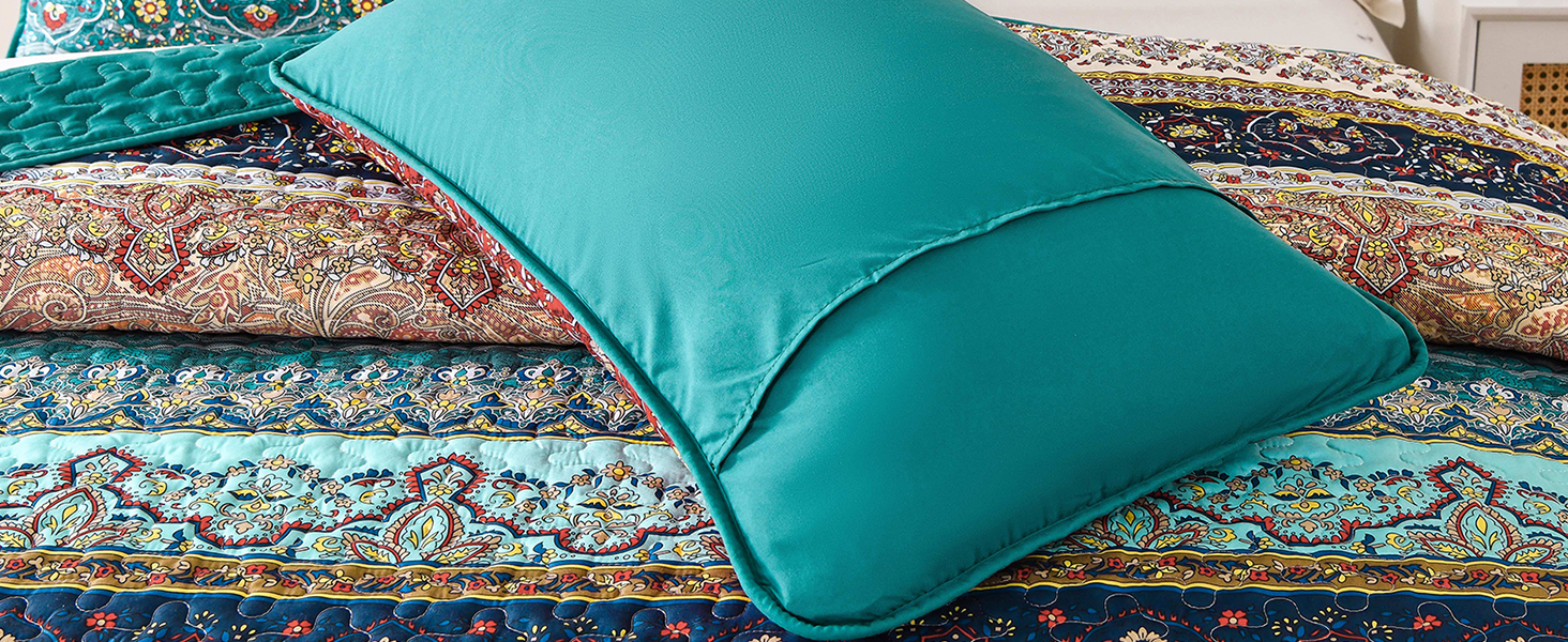 Покривало WONGS BEDDING Boho 220x240 см, стьобане, мікрофібра, комплект 3 в 1 (2 наволочки 50x70), для двоспального ліжка та дивана, бежево-зелене, для спальні