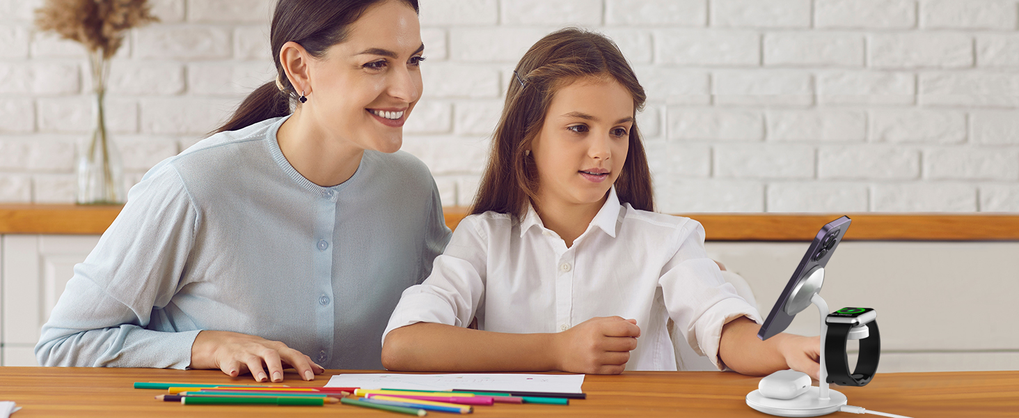 3-в-1 індукційна зарядка для декількох пристроїв, 15W MagSafe зарядка для iPhone 15/14, MagSafe зарядний пристрій для iWatch Ultra 2/1/Series 9/8, AirPods, білий колір