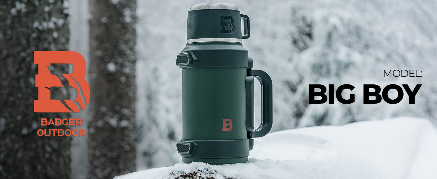 Термос Badger Outdoor Big Boy 1.3L з нержавіючої сталі з ситом для чаю | Вакуумна ізоляція, система One Touch, 24 години збереження тепла, ремінь, оливковий зелений