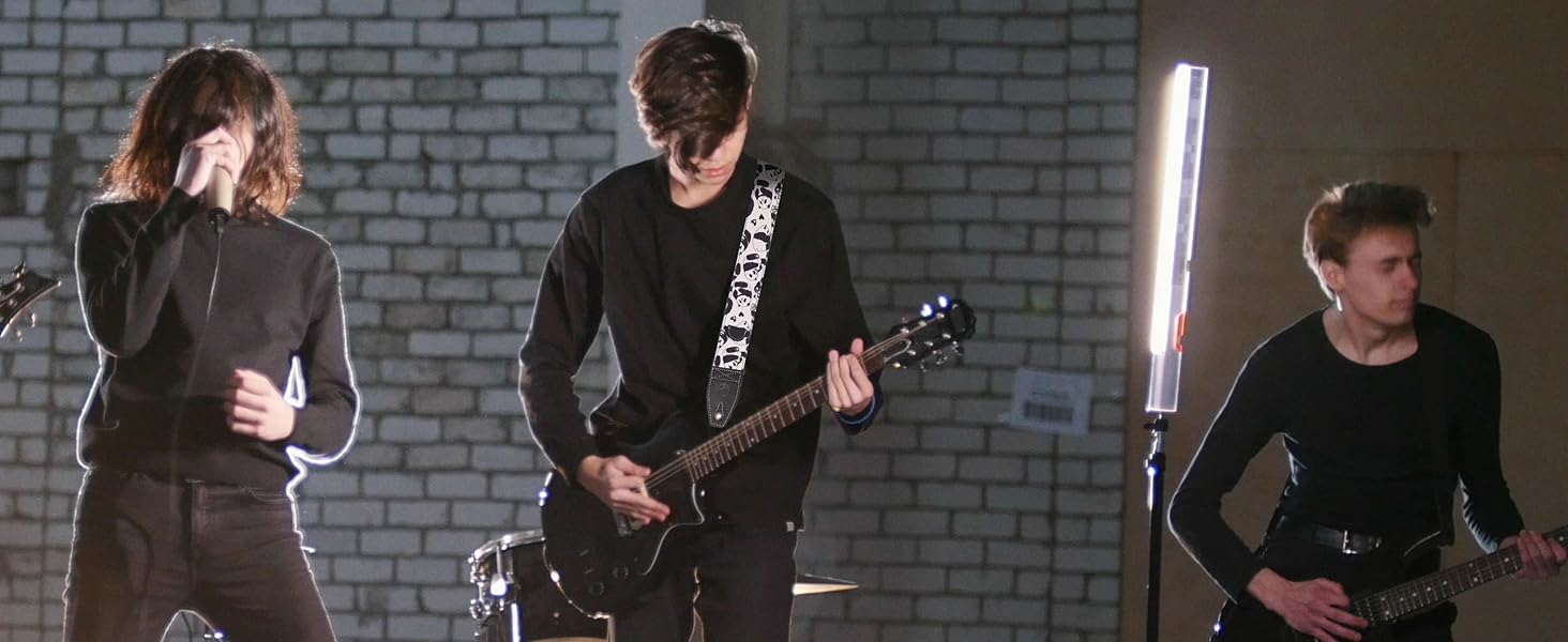 Гітарний ремінь 5,1 см з бавовняним друком, квітковий принт, з повним шкіряним кінцем, для бас-гітари, електро- та акустичної гітари, безкоштовна кнопка для ременя, фіксатори для ременя та медіатори. Жовті ромашки