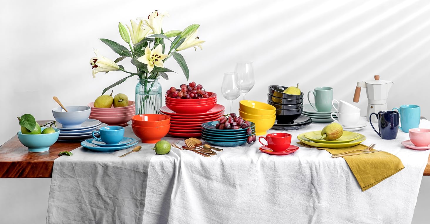 LOVECASA Набір посуду з порцеляни Sweet 16, 48-елементний сервіз, посуд для їжі з золотим декором, для 4-12 осіб, блакитний колір