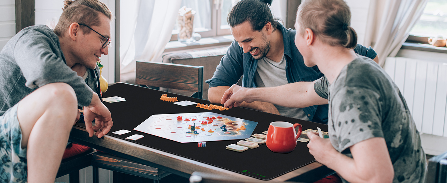 Чорний ігровий килимок Black Shark Gaming Manta P3 XL (900x400 мм) - вологостійкий, з антиковзною основою