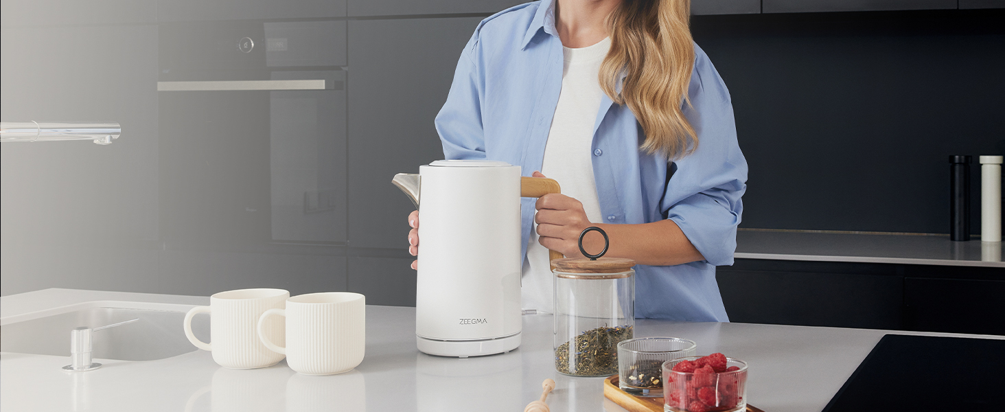 Електричний чайник ZEEGMA KETLEE 1.7L бездротовий, нержавіюча сталь, 2200W, для чаю та кави, автоматичне відключення, LED-дисплей, сучасний дизайн (білий)