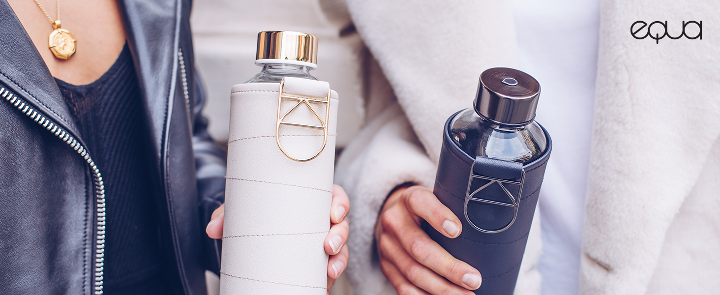 Велика пляшка для води EQUA 750 мл з боросилікатного скла, BPA-free, з чохлом із екошкіри, не протікає