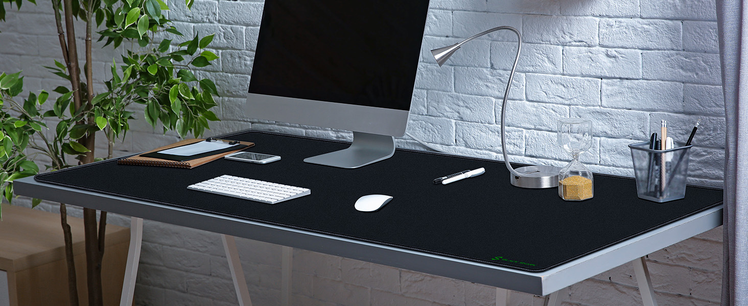 Чорний ігровий килимок Black Shark Gaming Manta P3 XL (900x400 мм) - вологостійкий, з антиковзною основою