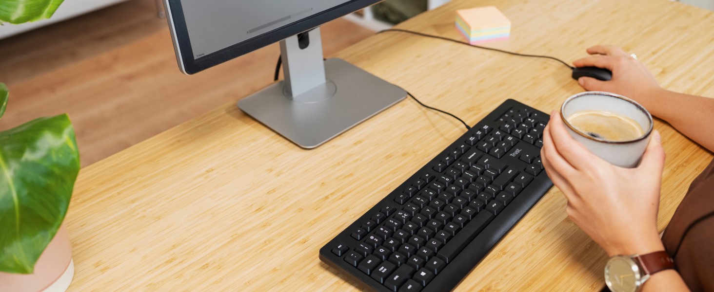 Набір клавіатури та миші Trust Ymo II з QWERTZ-розкладкою, плоскі клавіші, захист від бризок, бездротова миша, USB-приймач, для ПК, комп'ютера, ноутбука, Mac (провідний)