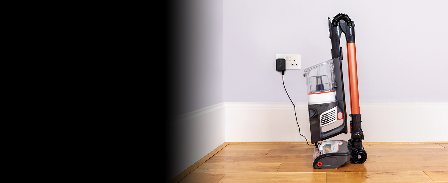 Бездротовий пилосос Shark IZ201EU з рушником, оранжевий: 40 хвилин роботи, Anti Hair Wrap, 0.7 л, 26x24.5x118 см