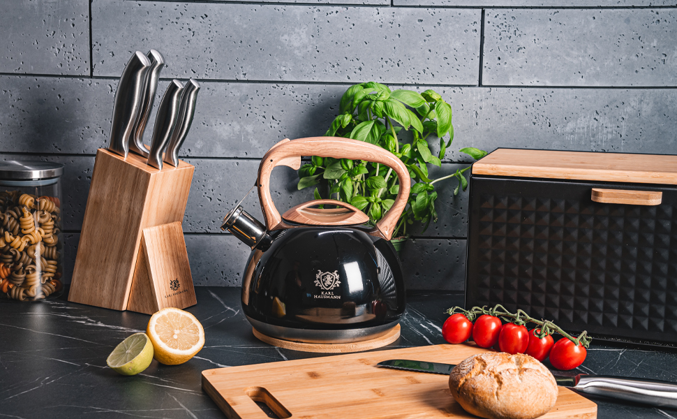 Чайник електричний KARL HAUSMANN Induktion 3L з автоматичним свистком - нержавіюча сталь, для індукційних, газових та електричних плит (Чорний)