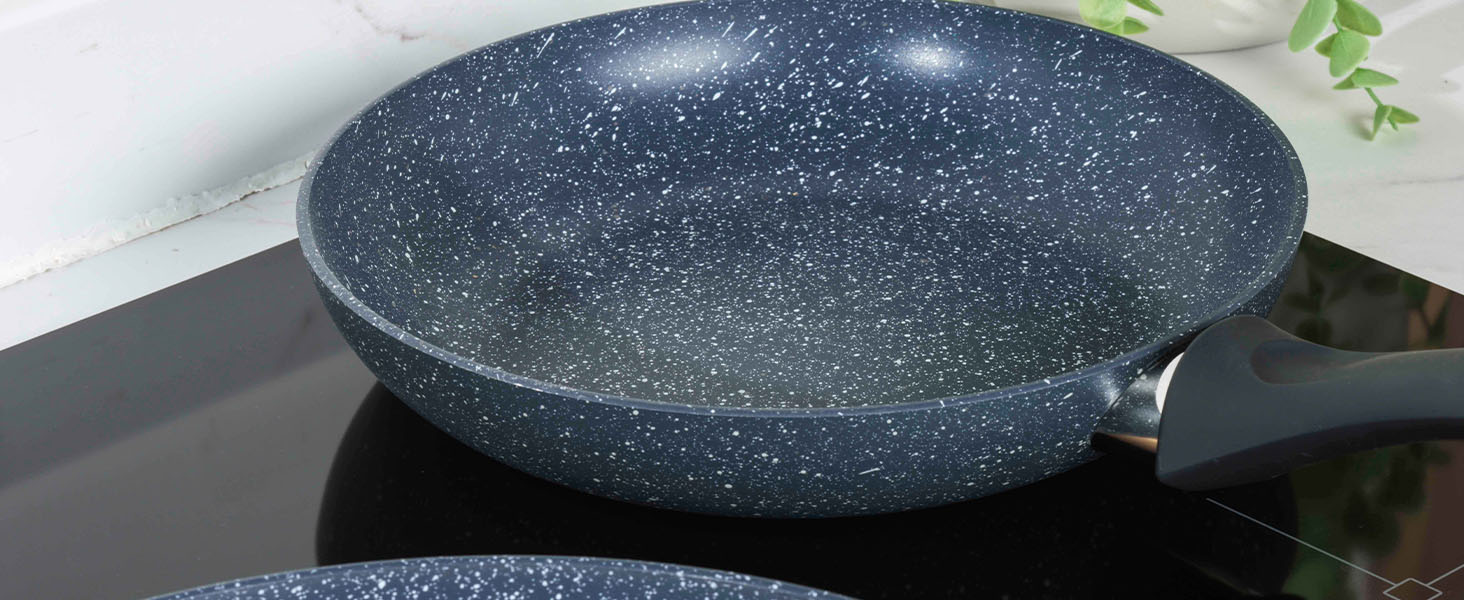 Сковорода Russell Hobbs Nightfall Stone 20 см з антипригарним покриттям, індукційна, з бакелітовою ручкою | Антипригарна, для омлетів