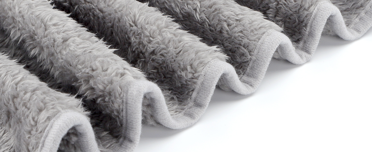 М'яка флісова підстилка для собак та котів Nobleza, 160 x 120 см (XXL, світло-сіра)