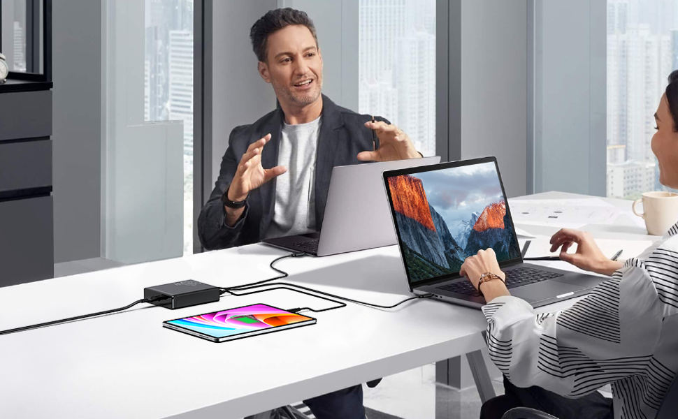 Зарядний пристрій USB 6 портів з LCD екраном, GaN швидка зарядка USB-C, сумісний з MacBook, iPad, iPhone 16/15/14/Pro/Max, Samsung Galaxy S23 (Чорний)