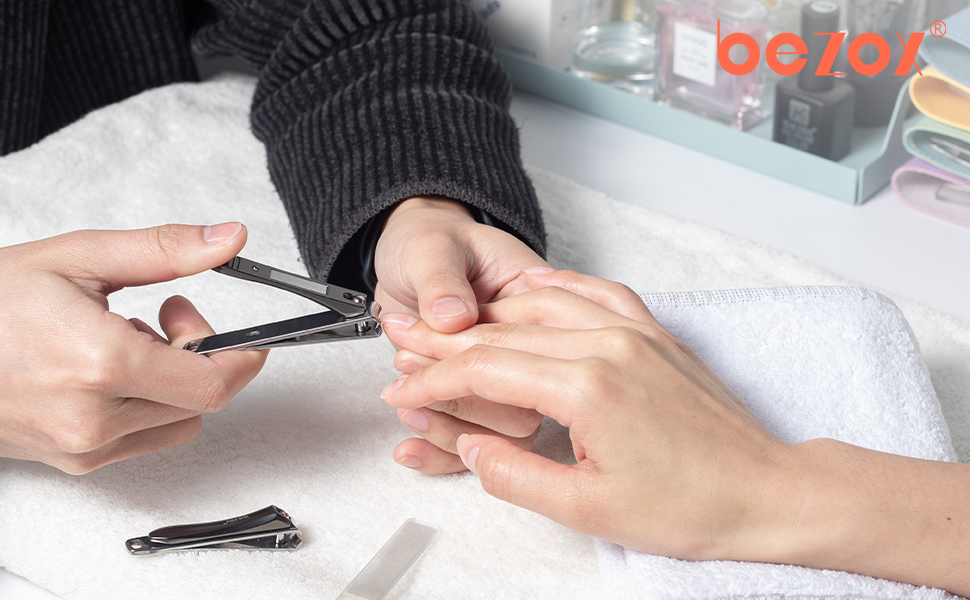 Набір кусачок для нігтів BEZOX (3 шт.) з нержавіючої сталі для товстих нігтів. Кусачки, ножиці для нігтів. Гострий та гладкий зріз. Підходить для нігтів на руках та ногах (прямі/вигнуті/скошені леза). Темно-чорний колір