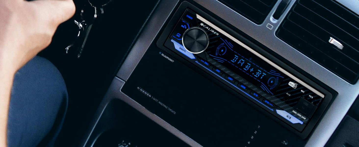 Автомагнітола Caliber 1DIN Bluetooth DAB+/FM, 4x100Вт, USB/MicroSD, 2.1A зарядка, AUX-in, hands-free, зовнішній мікрофон, RCA вихід, підсвічування, підтримка MP3/WMA/APE/FLAC/AAC