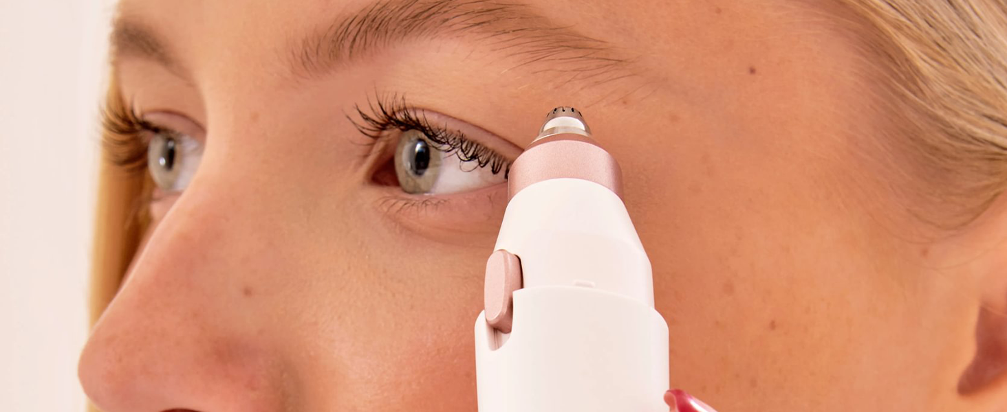 Електричний пристрій для видалення волосся Remington BareMe WFS200: 2-в-1 (рашер та тример для брів), для обличчя (верхня губа, підборіддя, щоки), водостійкий, з LED-підсвічуванням, USB-C, щітка, захисна кришка