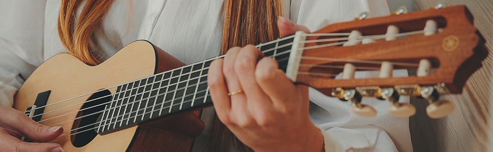 Гіталеле Yamaha GL1 з сумкою - гібрид гітари та укулеле (70 см, 6 струн, нейлон/метал)