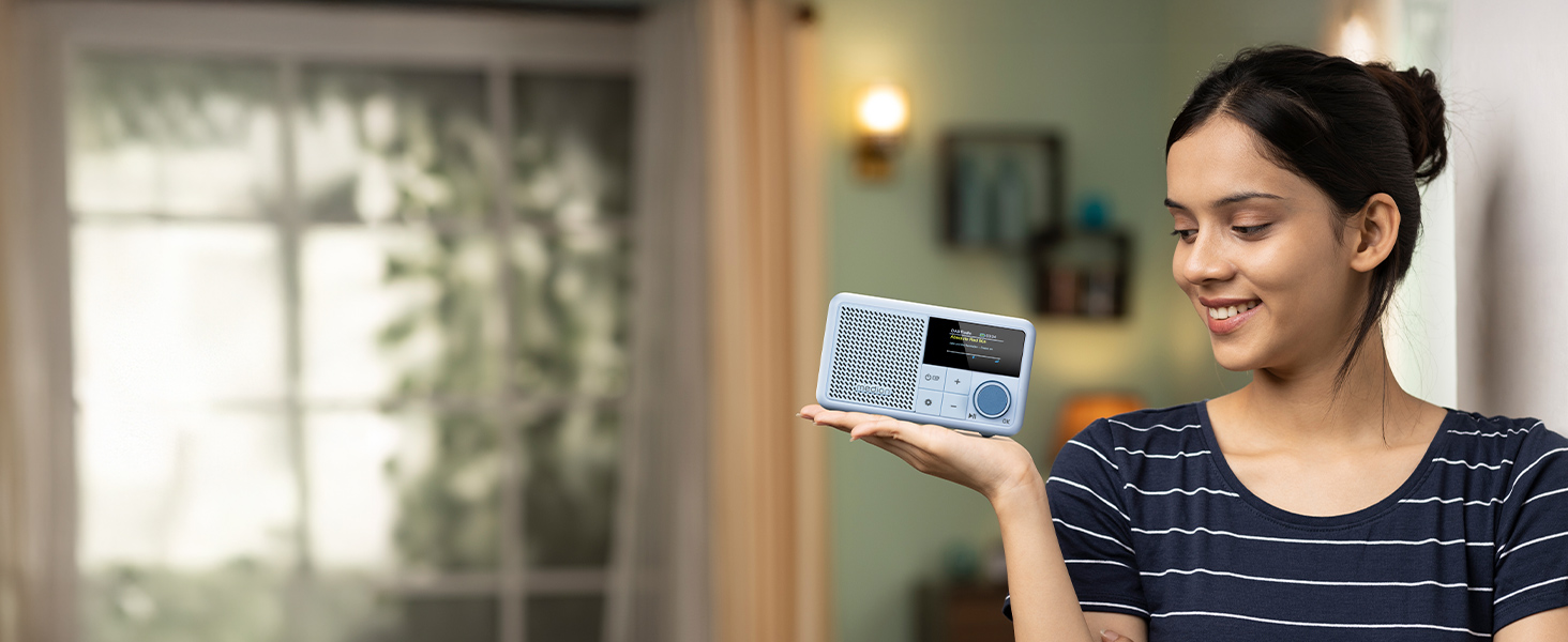 MEDION S66822 Портативне міні-радіо DAB+ з Bluetooth, акумулятор до 6,5 годин, кольоровий дисплей, телескопічна антена, таймер сну, будильник, AUX, USB-C, зелений (блакитний)