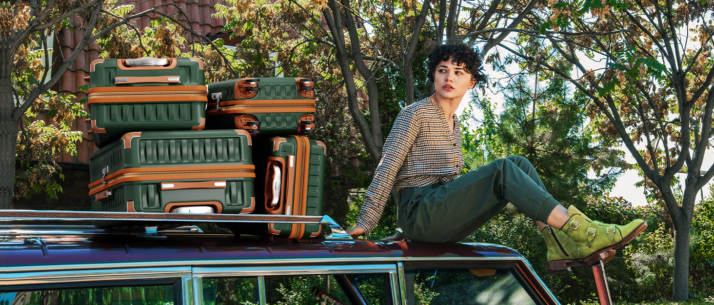 Набір валіз Melalenia 7шт з жорстким корпусом, легкий, на 4 колесах, з TSA-замком. Включає косметичку, сумку для подорожей та кулькову сумку. Чорний колір.