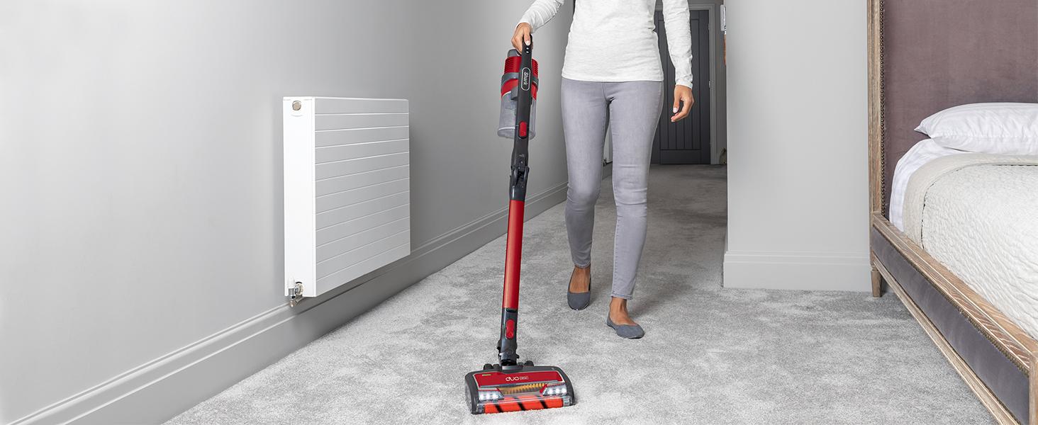 Пилсос бездротовий Shark IZ201EU з антизаплутування волосся, 40 хв роботи, 0.7 л, насадка для шерсті тварин, червоний