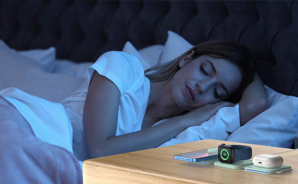 Зарядна станція 3-в-1 для подорожей: Apple Watch, iPhone, AirPods (зелена)