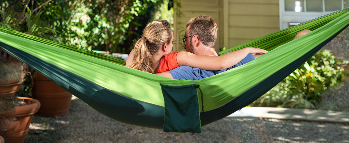 Гамак OTraki для відпочинку на природі 270x140 см: легкий, портативний, нейлон. Ідеально для саду, балкону, кемпінгу та дому.