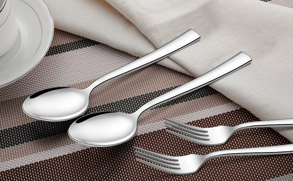 Набір столових приборів Herogo на 6 осіб (36 предметів) з нержавіючої сталі. Включає виделки, ножі, ложки, спеціальні ножі для стейку. Підходить для дому та ресторану, миється в посудомийній машині. Квадратний дизайн.