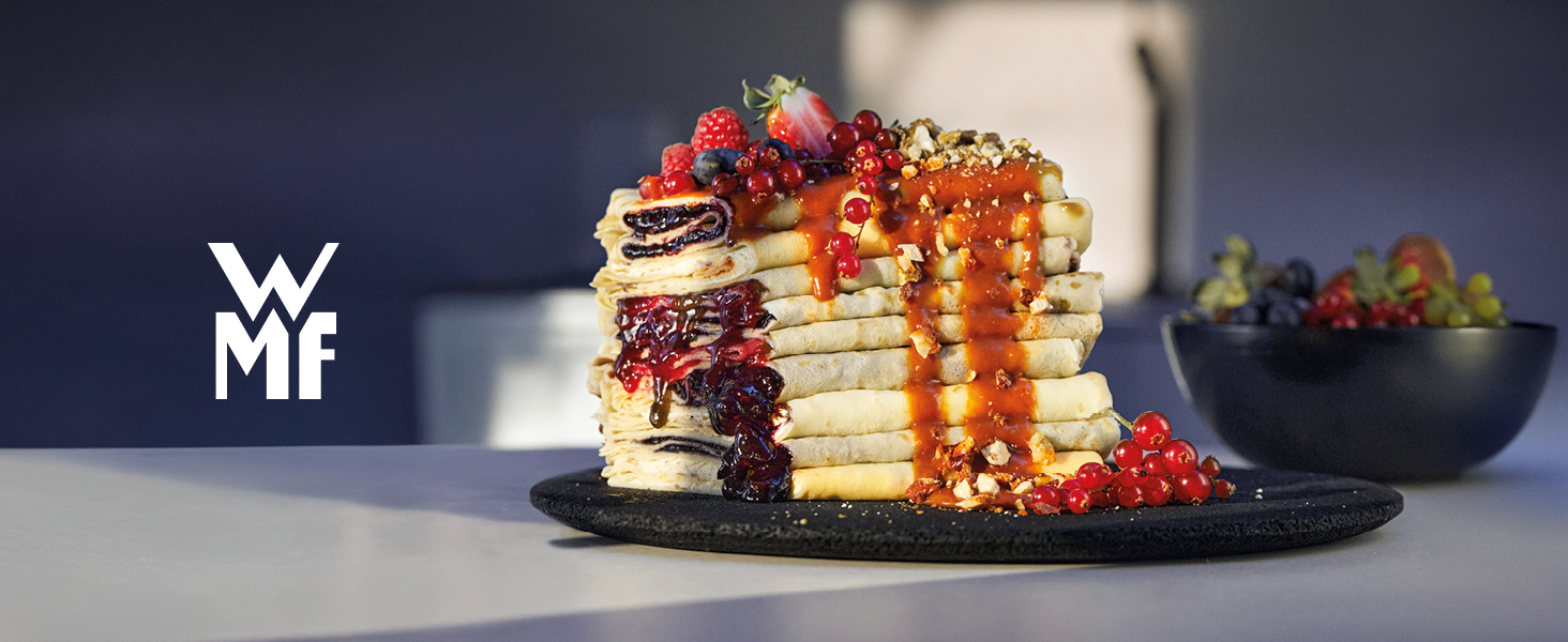 Сковорода WMF Devil Crepe 27 см для млинців з розподільником тіста та дерев'яною лопаткою, індукційна, алюмінієва з антипригарним покриттям