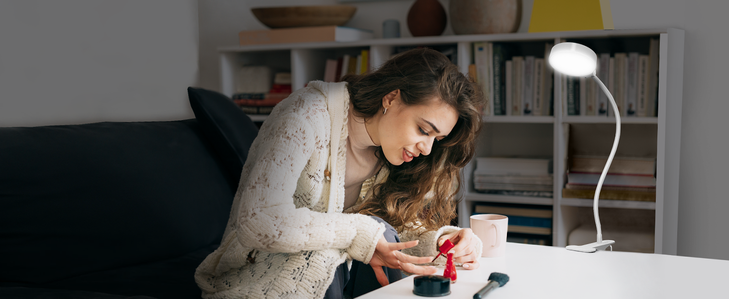 Glocusent 5W LED Лампа для читання на ліжко, кліпса, 3 кольори/5 рівнів яскравості, гнучкий тримач, CRI 90, USB зарядка (біла)