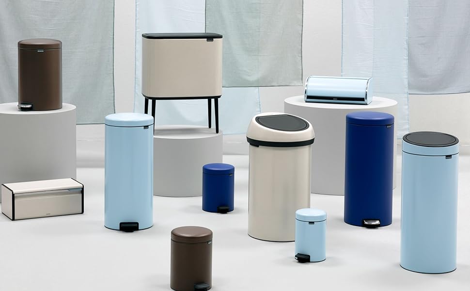 Відро для сміття Brabantia NewIcon 30L з м'яким закриттям кришки та педальним механізмом, 29 x 38 x 68 см, блакитний