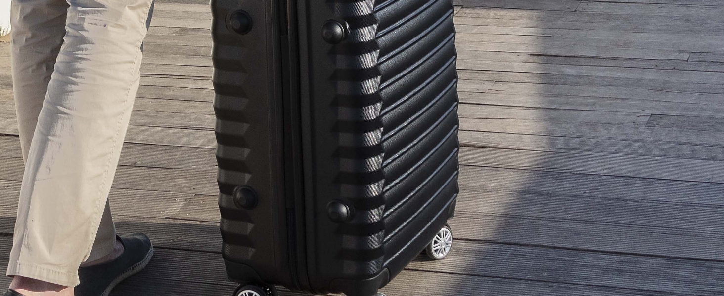 Ручна поклажа валіза Upfly XS 55x36x19 см, 31 л, ABS, 4 подвійні гумові колеса, кодовий замок, роздільник, ремені для фіксації, чорна жорстка оболонка
