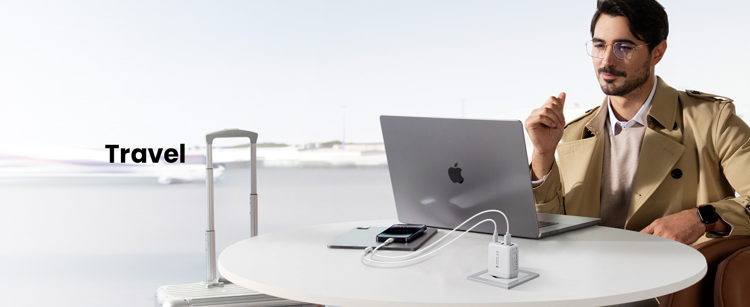 Мережевий зарядний пристрій USB-C з 5 портами, швидка зарядка, білий. Заряджає iPhone, Samsung Galaxy, Google Pixel та інші пристрої.