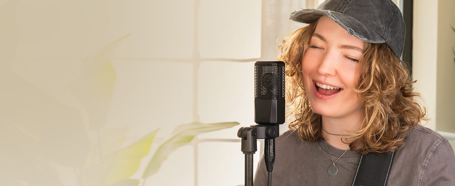 Конденсаторний мікрофон LCT 240 PRO XLR для вокалу, інструментів, подкастів та стрімінгу - професійний звук. У комплекті: мікрофонна стійка, поп-фільтр, кейс