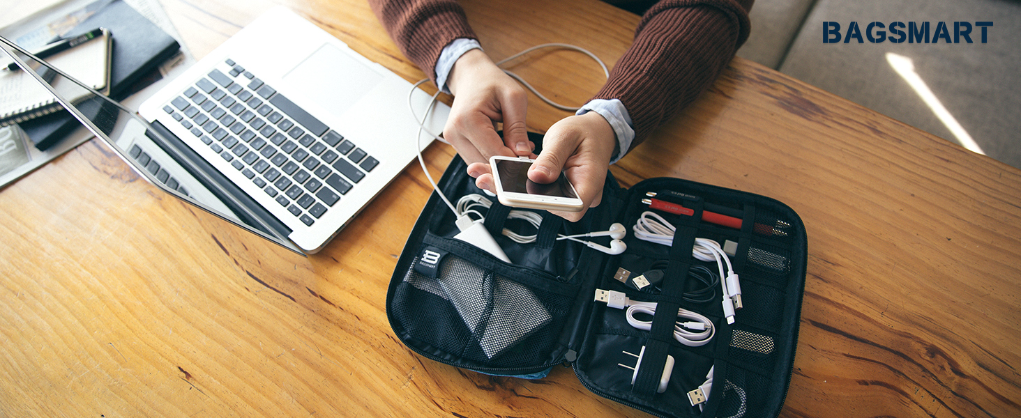 Органайзер для електроніки Bagsmart: чохол для кабелів, powerbank, USB-накопичувачів, SD-карт (рожевий/сірий)