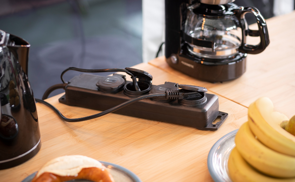 Розподільник розеток Brennenstuhl IP44, 4-фазний, 2м кабель, для будівництва та зовнішнього використання, чорний