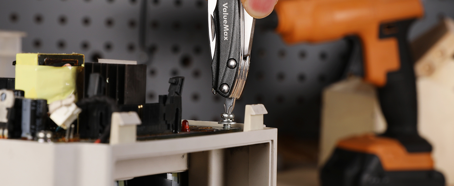 Мультитул ValueMax 9-в-1: мультиінструмент з плоскогубцями та ножем для кемпінгу та ремонту