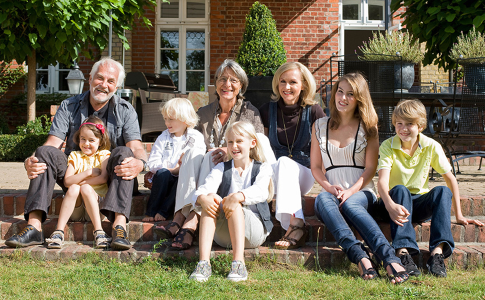 Переносний попільничка з нержавіючої сталі для вулиці з кришкою, 8.5 x 9 см, чорний