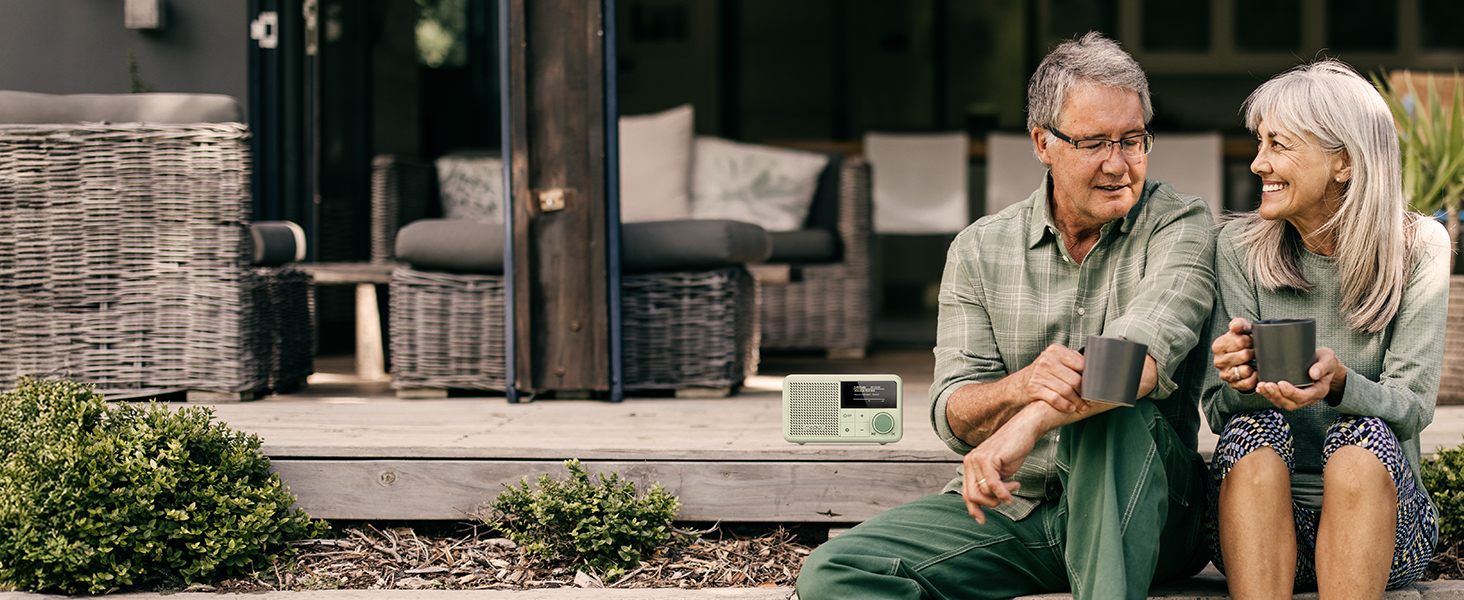 MEDION S66822 Портативне міні радіо DAB+ з Bluetooth, акумулятор до 6,5 годин, зелений колір