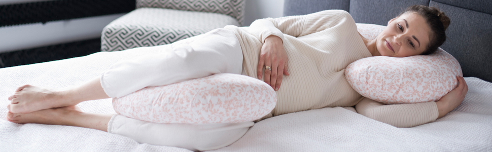 Подушка для годування та сну Motherhood Sleepy-C, ергономічна, сірі гілки, сертифікат Öko-Tex 100