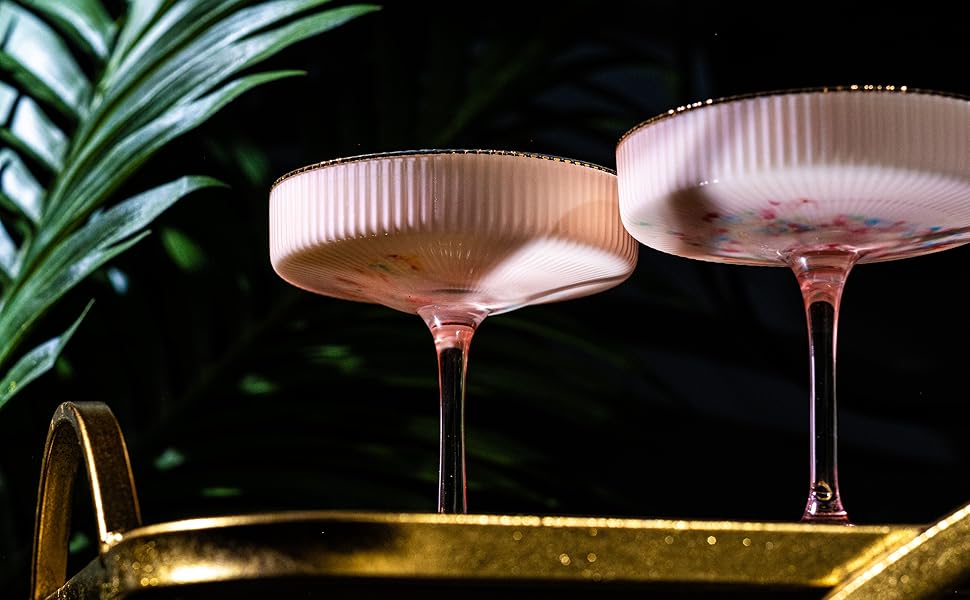 Набір келихів Art Deco з вишуканим рожевим кольором та золотим обідком (4 шт, 200 мл) | Для шампанського, коктейлів (Espresso Martini, Cosmopolitan, Daiquiri) | Скляні чаші для бару Speakeasy
