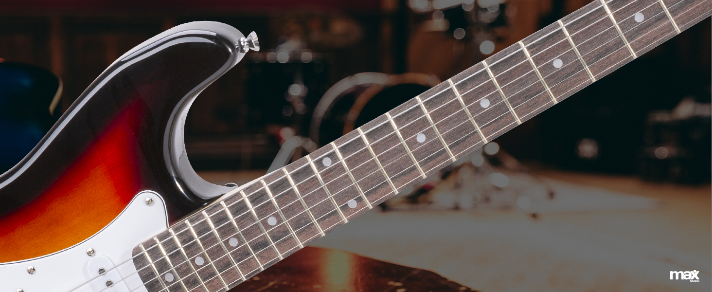 MAX GigKit: Повний комплект електрогітари - підсилювач 40 Вт, аксесуари, гітара Sunburst